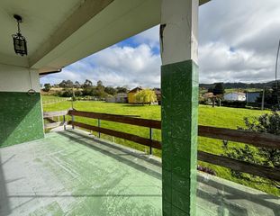 House  Polígono perlora urbano