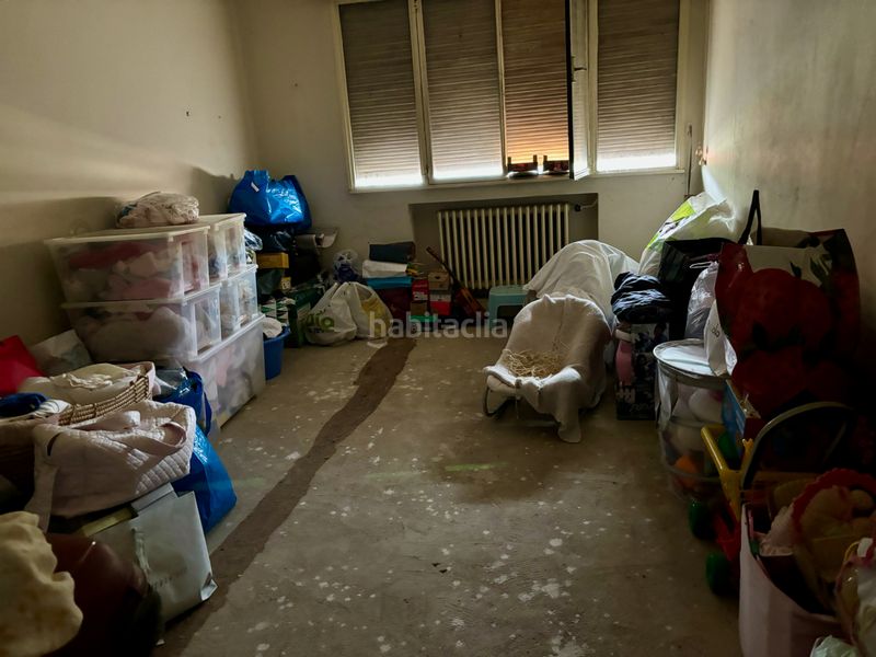 Foto d76f5ea3-11cc-4d96-b06a-7c18bfce9a54. Edificio  en venta, más nave, más zona ajardinada y parking en Piloña