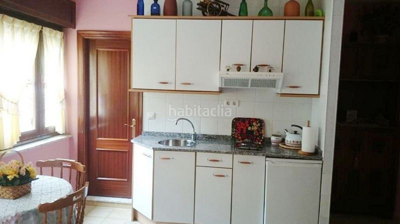 Foto d79d5c8f-d904-4747-bd63-6c931ed9cd63. Edificio in Lena