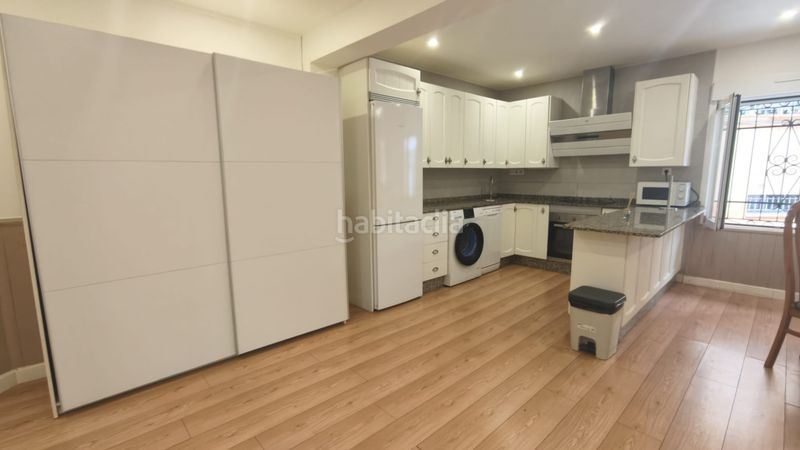 Foto 06bb02b1-5f38-47e1-82d4-5f42e378fac7. Rent flat with heating in Centro Avilés