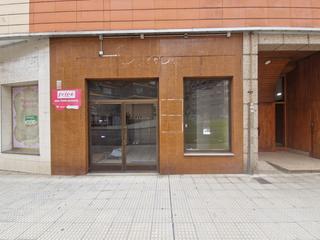 Location Local commercial  Calle fernando morán. Local en alquiler en el centro