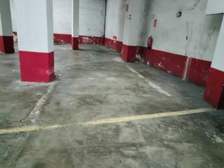 Aparcament cotxe  Calle doctor severo ochoa. Garaje en venta en el carbayedo
