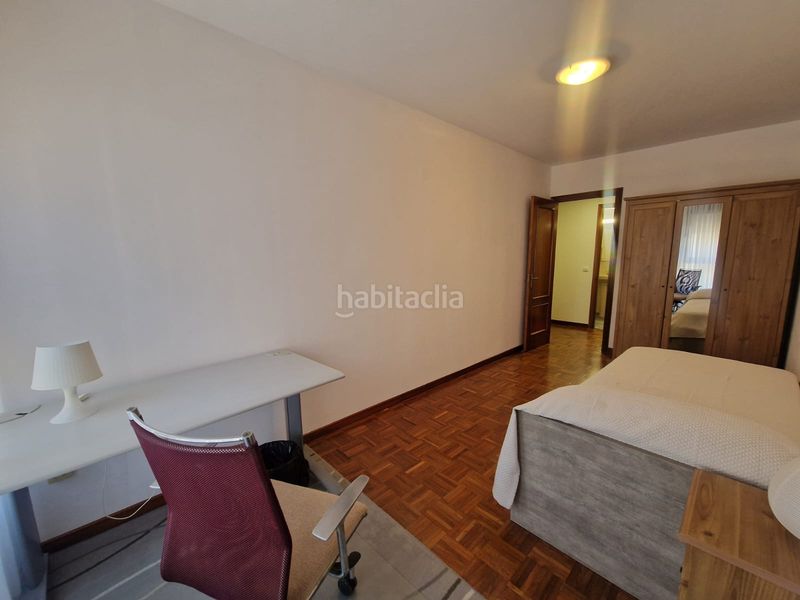 Foto 11f5e41d-843a-4ede-90e2-bff3846a30dc. Rent flat with heating parking in Centro Avilés