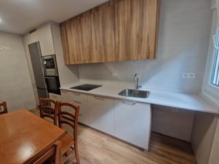 Location Appartement  Calle monte bobia. Piso alquiler semi amueblado en llaranes