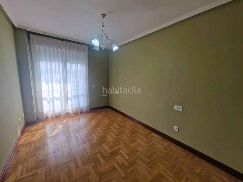 Foto 9bc94329-bc8d-49ba-a101-4f0108cc315c. Location appartement avec chauffage parking dans El Carbayedo - El Quirinal Avilés