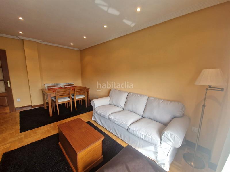 Foto 6ca2b88a-c481-4f4b-a63d-823c3f2762e8. Rent flat with heating parking in El Carbayedo - El Quirinal Avilés