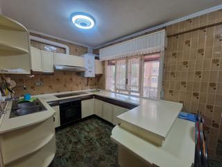 Location Appartement  Calle valdés salas. Piso en alquiler zona la magdalena