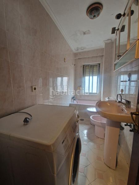 Foto 1e0e3cd7-52ca-4b09-9c10-250e09b9bc0e. Flat with heating in Versalles Avilés