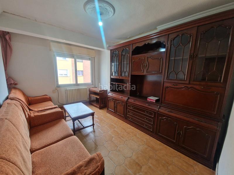 Foto a3cafc39-18e8-4d89-8bbd-8b81c18d4fa9. Flat with heating in Versalles Avilés