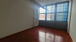 Alquiler Oficina  Calle de la cámara. Se alquila oficina en el centro de aviles