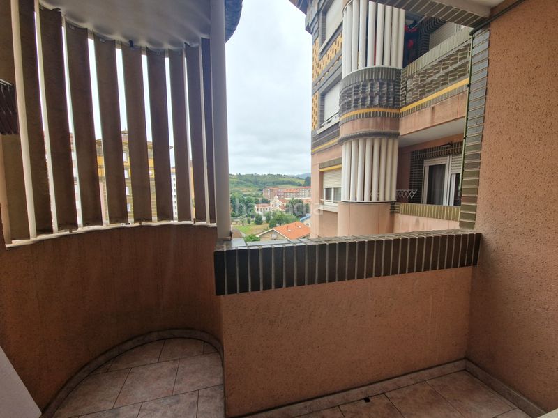 Foto 51d5e678-7d2d-425d-a435-09fcfe4fa757. Apartament amb calefacció a Versalles Avilés