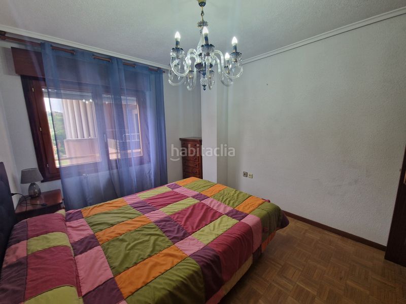 Foto 876b3494-3694-4d3e-8906-638d4c3f36ac. Apartament amb calefacció a Versalles Avilés
