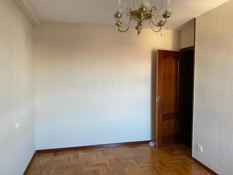 Foto 3f307a57-d300-48c4-a4a1-8a47360770cd. Location appartement avec chauffage parking dans El Natahoyo Gijón