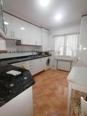 Miete Etagenwohnung in Centro. A cien metros de playa poniente y puerto deportivo de gijon