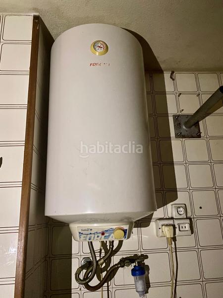 Foto c21a703f-3d34-4d80-afcf-71424dc331c1. Location local commercial dans Jove Gijón