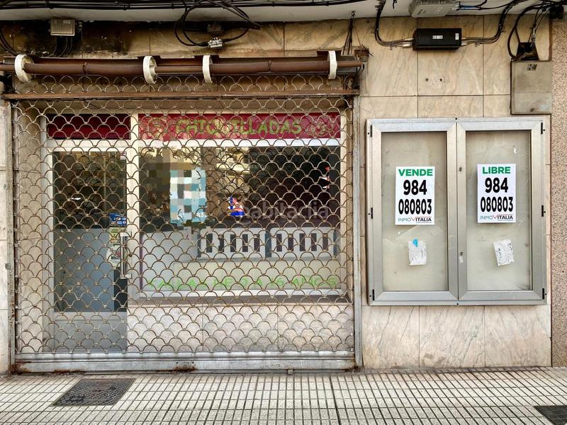 Foto d76efa12-9a53-482c-8c42-1417ebd3e5fe. Alquiler local comercial local instalado en zona de paso dEl Natahoyo en Gijón