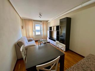 Location Appartement à Pumarín. Seminuevo al lado del corte ingles con garaje