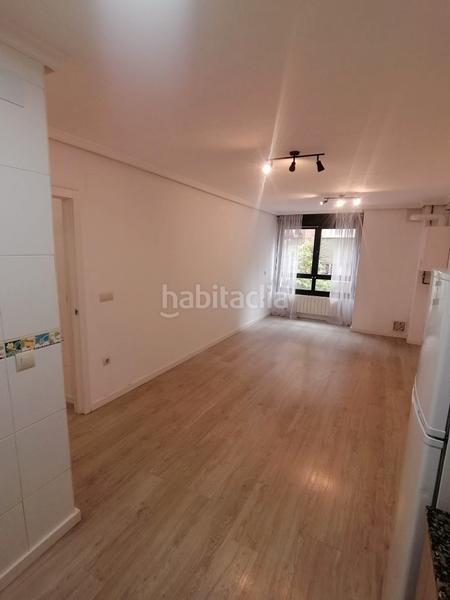 Foto e05099e3-aa1c-4845-aa34-7aa2b3649471. Piso a un paso de playa arbeyal, seminuevo, impecable!! en Gijón