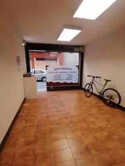 Geschäftsraum in Llano. Local ideal para oficina o negocio. instalado a un paso del cent