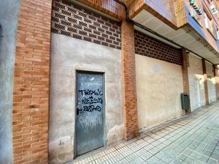 Local Comercial a El Natahoyo. Local con muchas posibilidades a 5 minutos de poniente