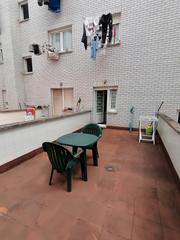 Apartament a La Calzada. Ideal para entrar a vivir, amueblado, con terraza!!!