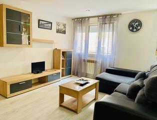 Piso en La Calzada. A 600metros de playa arbeyal!!1 impecable!! amueblado!!!