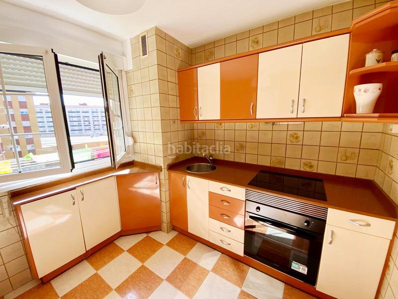 Foto 2c447544-3b62-4df1-a61d-b52d5cc5d23a. Alquiler piso natahoyo, 3 dormitorios con garaje y parking privado, zonas verdes en Gijón