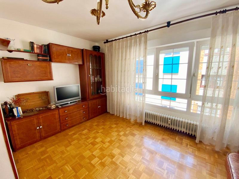 Foto c9a0e90b-7c5c-4f9b-9b98-159e9fc5088d. Rent flat with heating parking in El Natahoyo Gijón