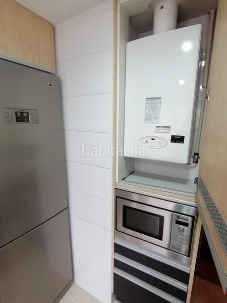 Foto db459ed5-9600-477f-b4bb-fbe6eae0e484. Piso zona oeste entre dos playas, arbeyal y poniente, altura, muy soleado, totalmente amueblado impecable! en Gijón