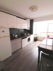 Location Appartement à La Calzada. A un paso de playa arbeyal, totalmente equipado, se piden garant