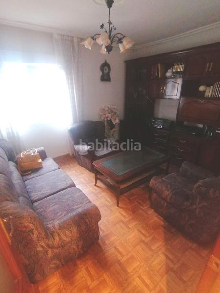 Foto 852788e3-7245-4671-87f0-9af0f87e904d. Piso a 500m d playa arbeyal, zona dotada de todos los servicios, pase su oferta!! en Gijón