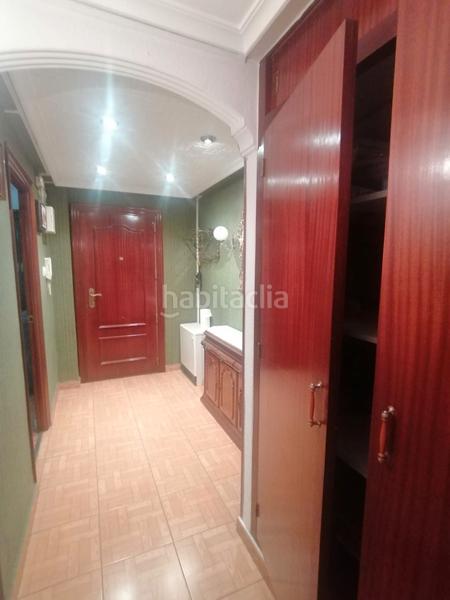Foto af56fa79-b998-4edc-b2e1-6493def4a132. Piso a 500m d playa arbeyal, zona dotada de todos los servicios, pase su oferta!! en Gijón