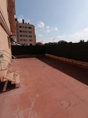 Location Rez-de-chaussée à La Calzada. Precioso piso de dos dormitorios con terraza muy soleado