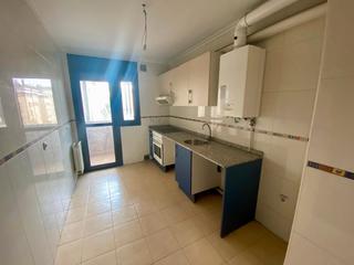 Appartement à La Calzada. Procedente de embargo en muy buen estado