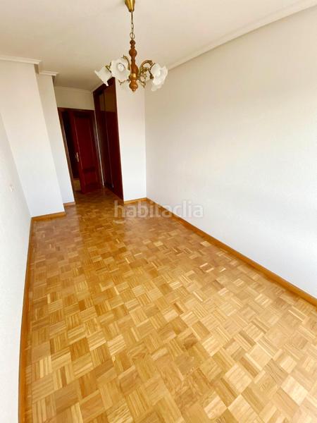 Foto 9cc0442b-4589-4ef5-b32c-08989e8af7d3. Miete etagenwohnung mit heizung in El Natahoyo Gijón