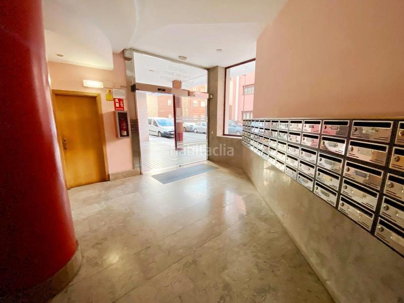 Foto 8617fc23-3c02-4f6e-8ad5-b11742d8c649. Rent flat with heating in El Natahoyo Gijón