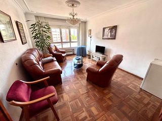 Pis a El Natahoyo. Natahoyo, cuatro dormitorios , altura y ascensor