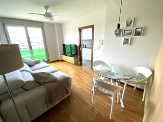 Etagenwohnung in Jove. Vivienda impecable!!!en pleno parque del lauredal  a poca distan