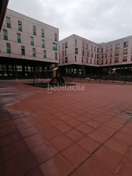 Foto 0e38e8da-520b-40a3-865e-4d59ec6fe83c. Pis amb calefacció aparcament a Jove Gijón