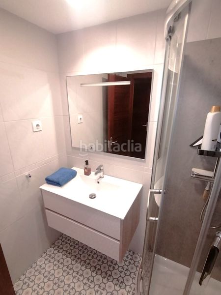 Foto e9fa99c2-a43c-4569-b9d2-99b28cb28ef1. Pis amb calefacció aparcament a Jove Gijón