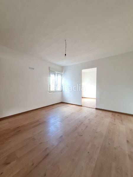 Foto 497dc056-3d4c-417b-9aaa-ab757457e551. Pis a Pumarín Gijón