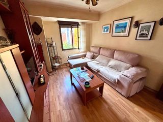 Flat in La Calzada. La calzada, reformado de dos dormitorios