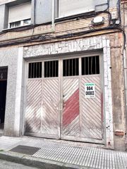 Local Comercial a Calle Pilar 6
