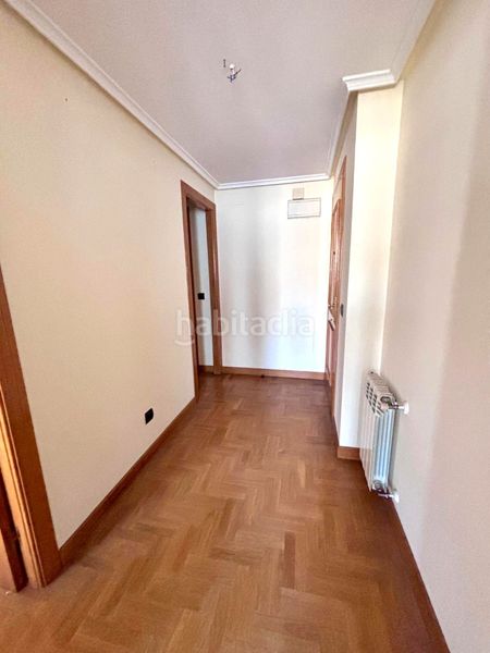 Foto ea1df536-1f89-4f68-a60e-3c1a5208ceb2. Flat with heating parking terrace in La Calzada Gijón