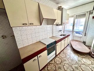 Etagenwohnung in La Calzada. En la calzada para dejar a su gusto!!!