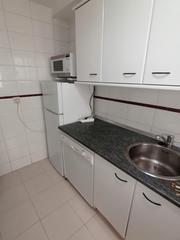 Miete Appartement in El Natahoyo. Frente a playa del arbeyal, amplio apartamento con electrodomest