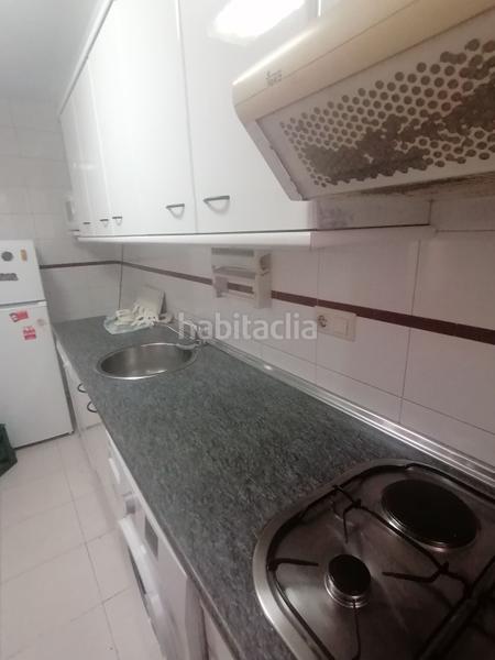 Foto 0d2b29cf-9691-4379-a984-112b4846c8c5. Alquiler apartamento frente a playa del arbeyal, amplio apartamento con electrodomesticos, comunidad y trastero incluidos!! en Gijón