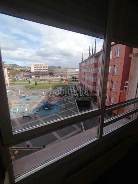 Foto 4a0bea61-e865-4b67-a78c-cc3cd30ebeab. Alquiler apartamento frente a playa del arbeyal, amplio apartamento con electrodomesticos, comunidad y trastero incluidos!! en Gijón