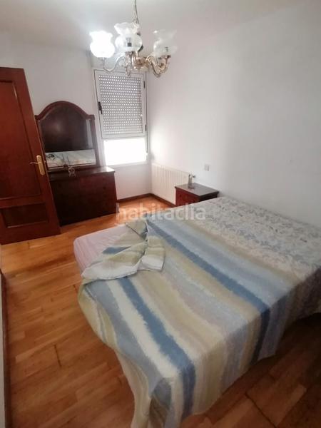 Foto 4ddfb977-ed53-4cbd-bee5-aa1edcaf0aec. Alquiler apartamento frente a playa del arbeyal, amplio apartamento con electrodomesticos, comunidad y trastero incluidos!! en Gijón