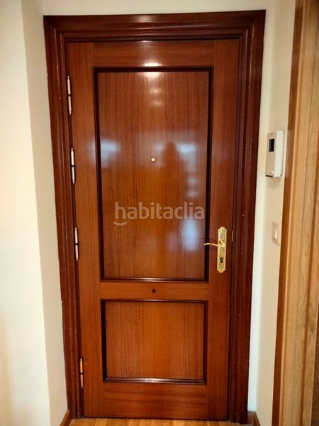 Foto 0c1b71bf-ae79-4d89-af6f-b2bbe151a3d7. Rent flat with heating parking in El Natahoyo Gijón